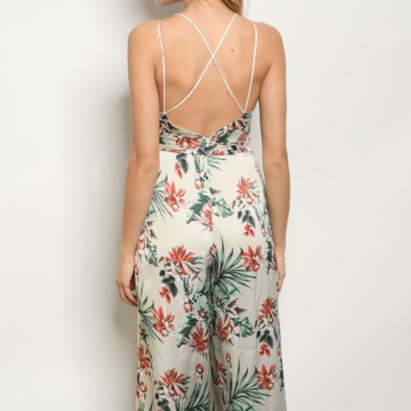 CREAM FLORAL JUMPSUIT - Picture 3 of 7